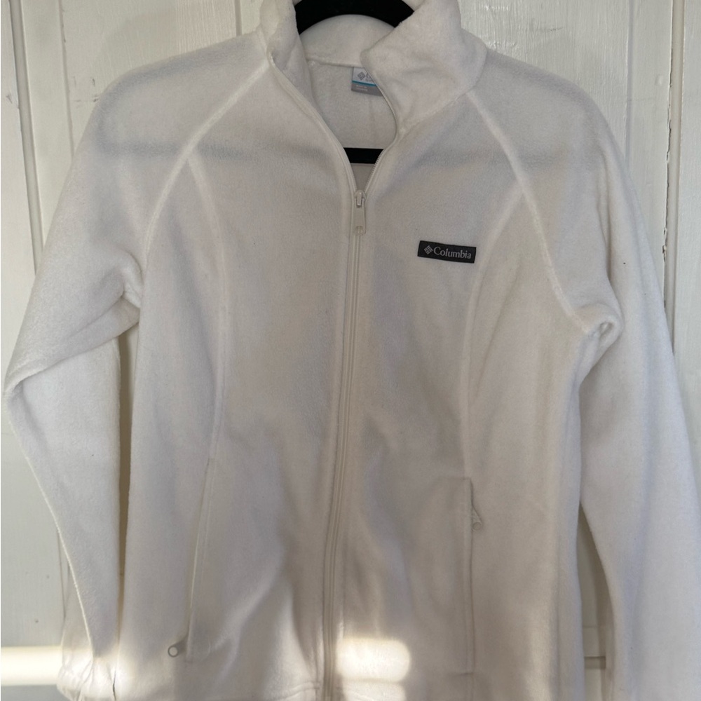 Columbia Soft White Fleece Outerwear